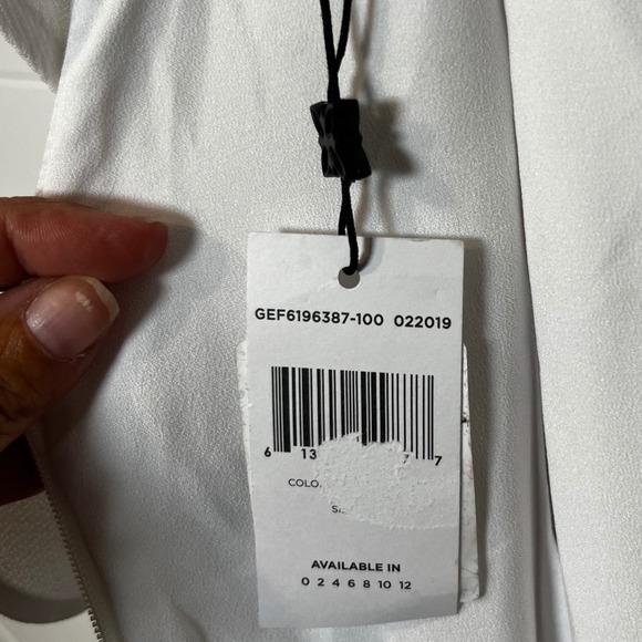 BCBG White Mini Dress Ruffle Flutter Sleeve Cocktail Party Fit Flare NWT - Picture 6 of 13